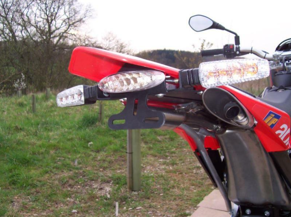 Стойка за номер R&amp;G RACING Licence Plate Holder Aprilia SXV450/550 05-12